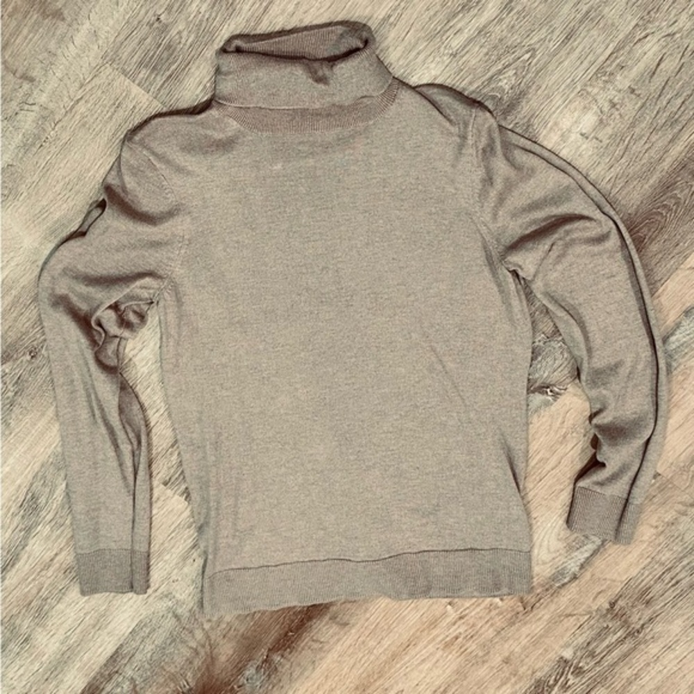 Amazon Essentials Women's Turtleneck Sweater - Taupe